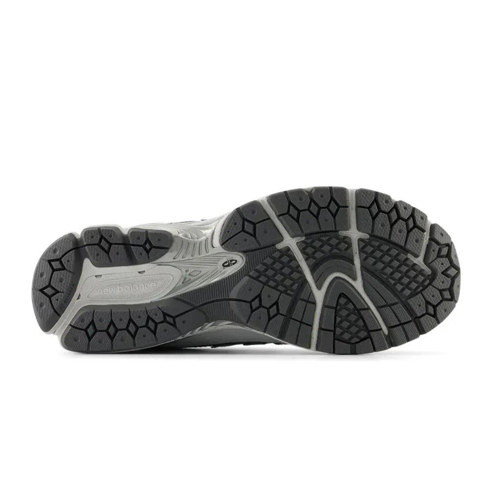 New Balance Lifestyle 1906R Gris Y Blanco Zapato Para Caballeros - Image 4