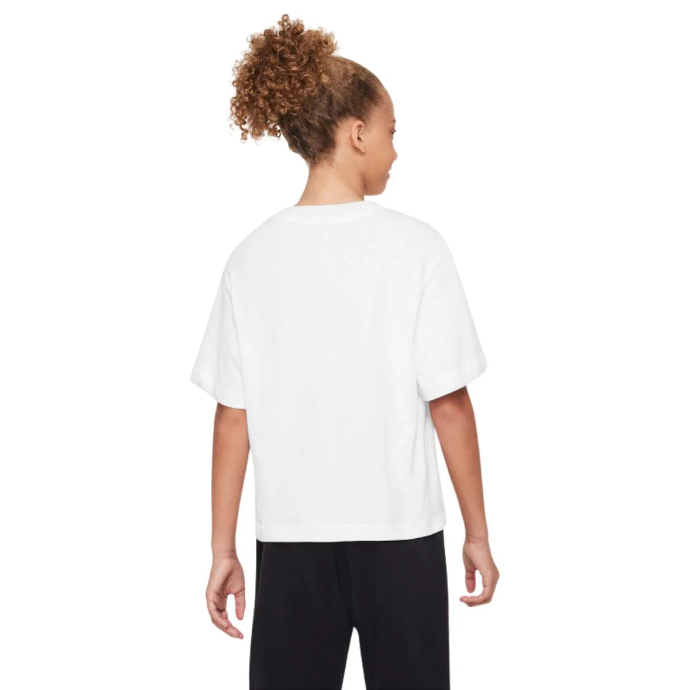 Nike Franela Sportwear Essential Para Niñas - Image 2