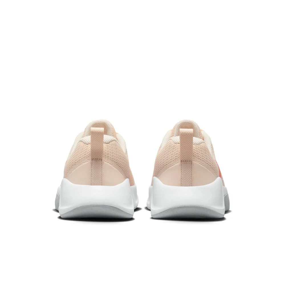 Nike MC Trainer 3 Zapato Para Damas - Image 4