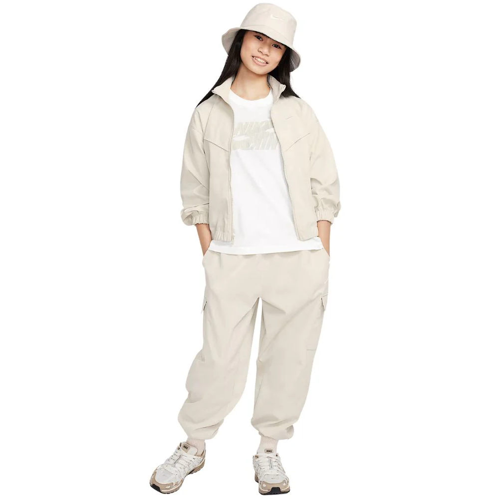 Nike Sportwear Big Kids Franela para Niñas - Image 5