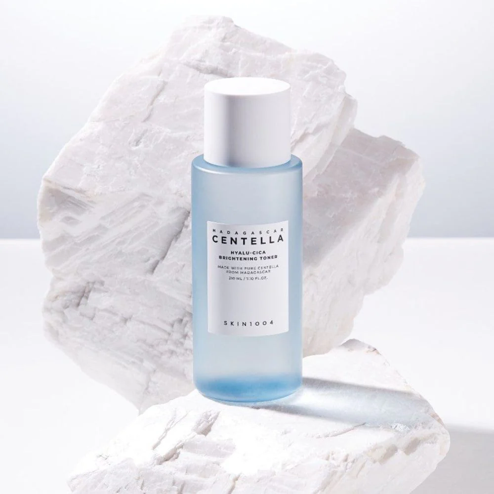 Skin1004 Centella Hyalu-Cica Brightening Toner 210ml - Image 3